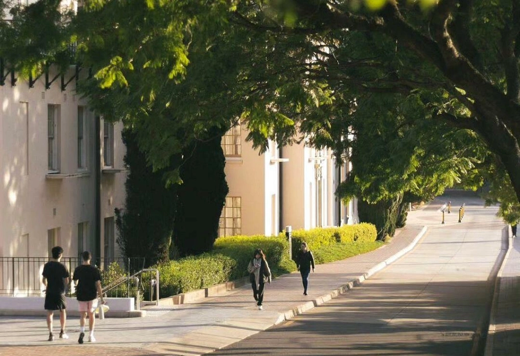 Phí visa du học Australia tăng lên 2.000 AUD I Du học I Nghề Giáo