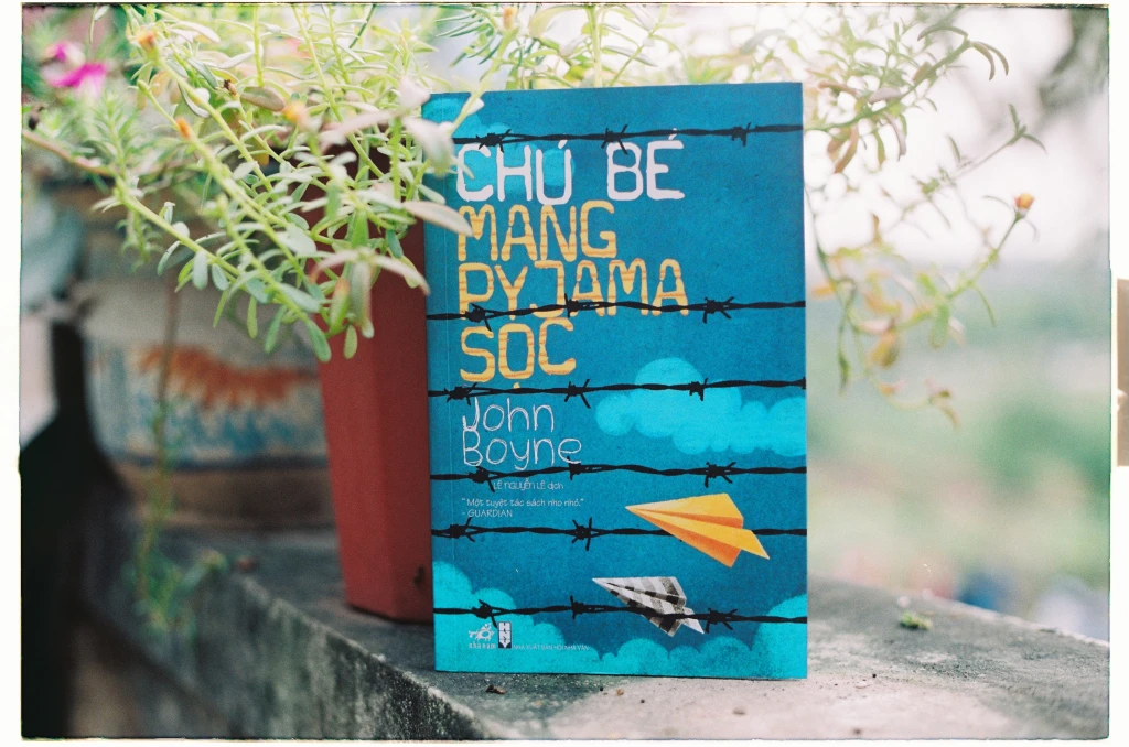 Chú Bé Mang Pyjama Sọc – Câu chuyện giản đơn đầy nước mắt I Sách hay I Nghề Giáo