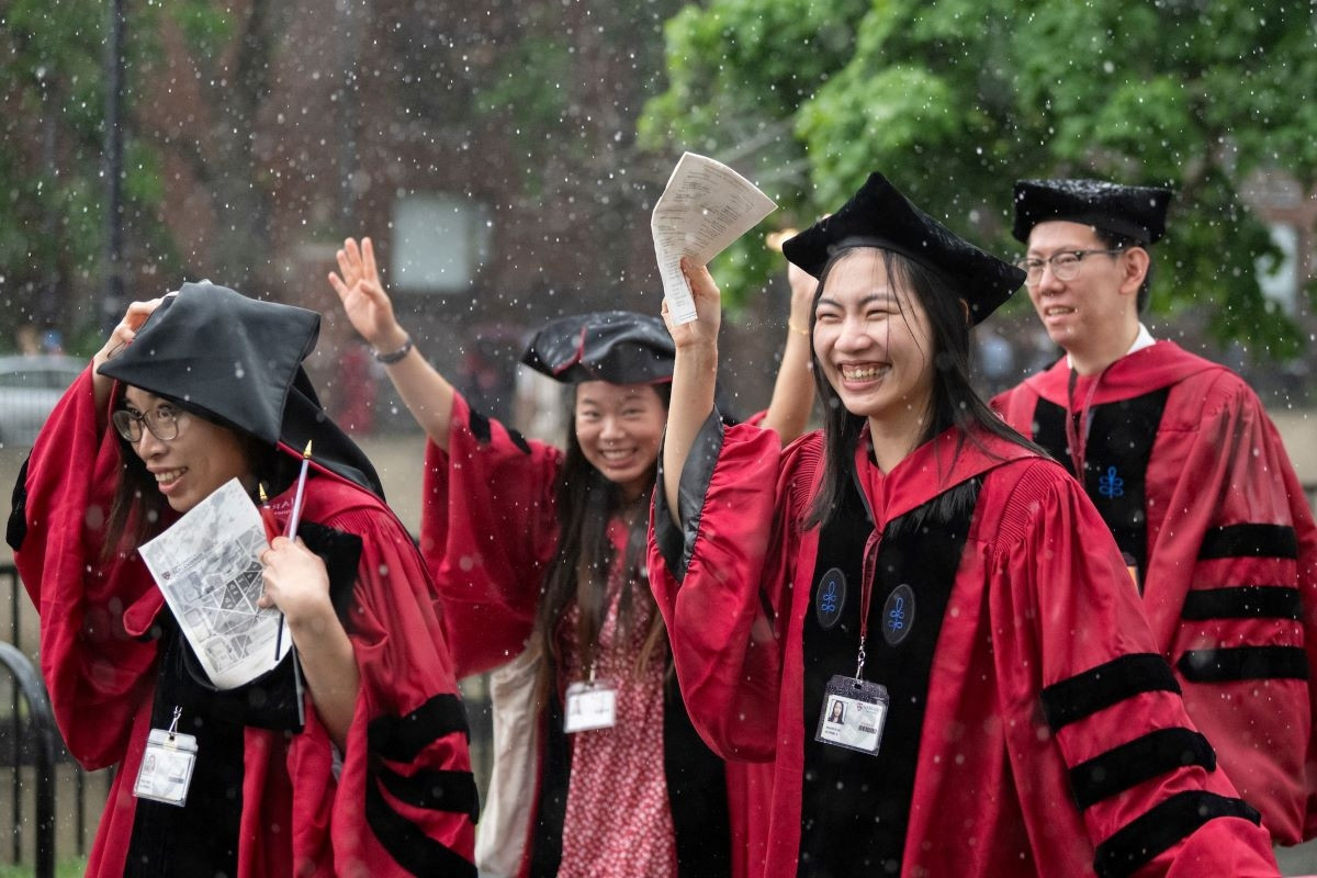 Chính quyền Trump đề xuất quy định siết thời hạn lưu trú của du học sinh I Du học I Nghề Giáo