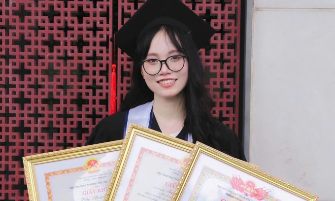 Cô gái Hải Phòng tốt nghiệp thủ khoa Đại học Luật Hà Nội | Câu chuyện truyền cảm hứng | Nghề Giáo
