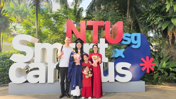 Cô gái Hà Nội tốt nghiệp thủ khoa ngành Kỹ thuật thông tin tại Singapore I Câu chuyện truyền cảm hứng I Nghề Giáo