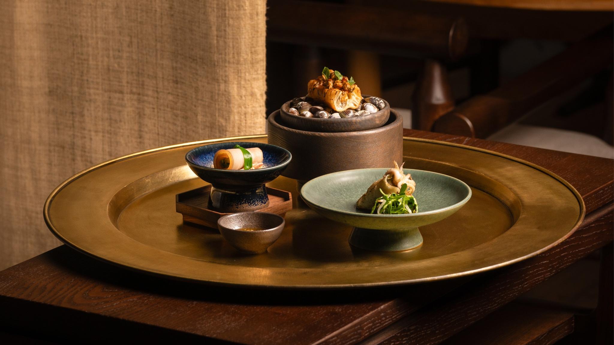 Mâm hội cỗ làng và nhà hàng Việt kiểu fine dining