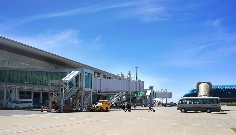 Tạm đóng cửa sân bay Liên Khương