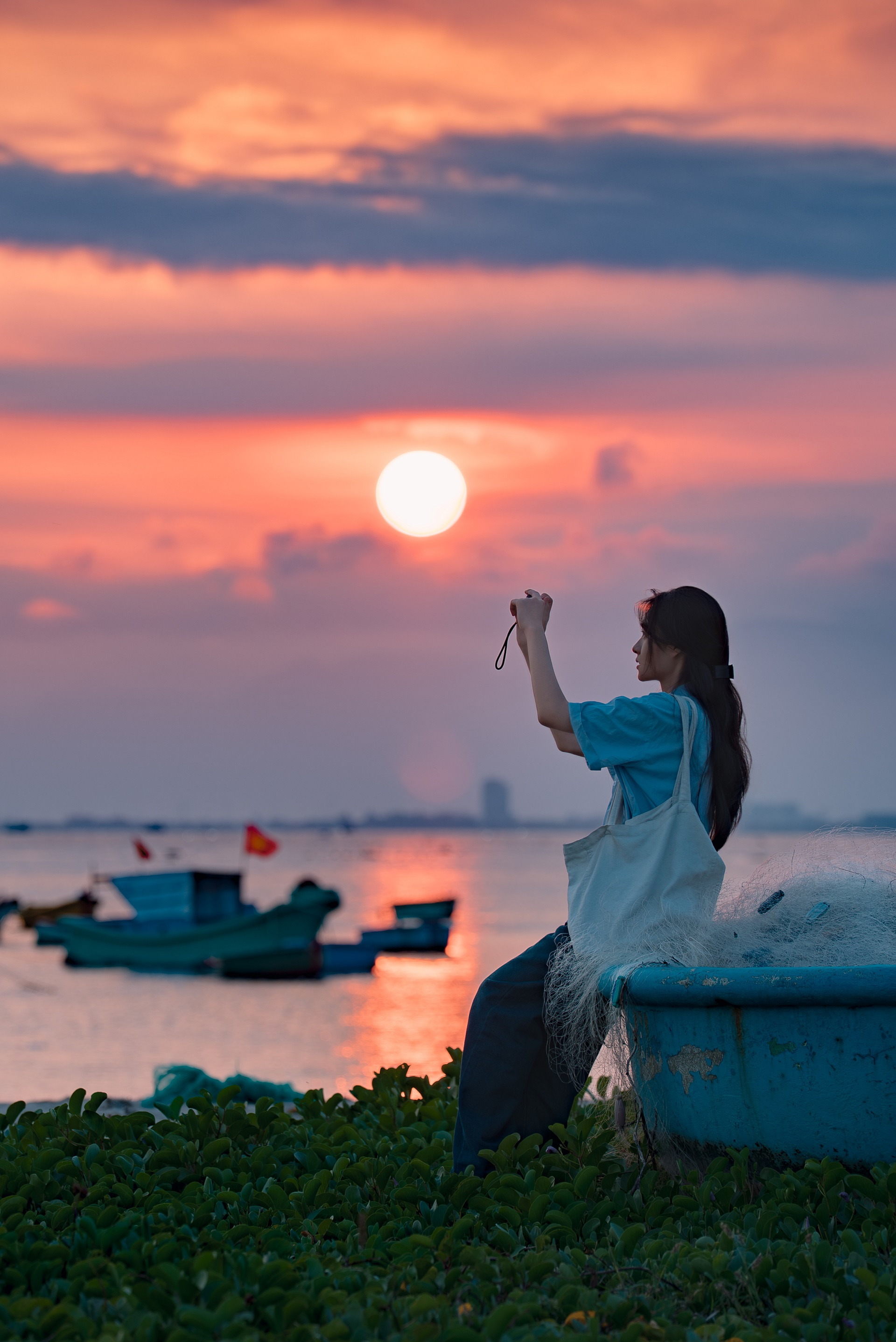 Bãi biển 'vô cực' đẹp như tranh vẽ ở miền Trung, nổi rần rần trên mạng xã hội