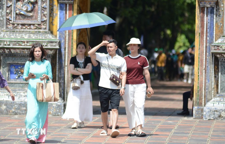 Cách phòng ngừa các chiêu lừa đảo đặt phòng, vé dịp Tết