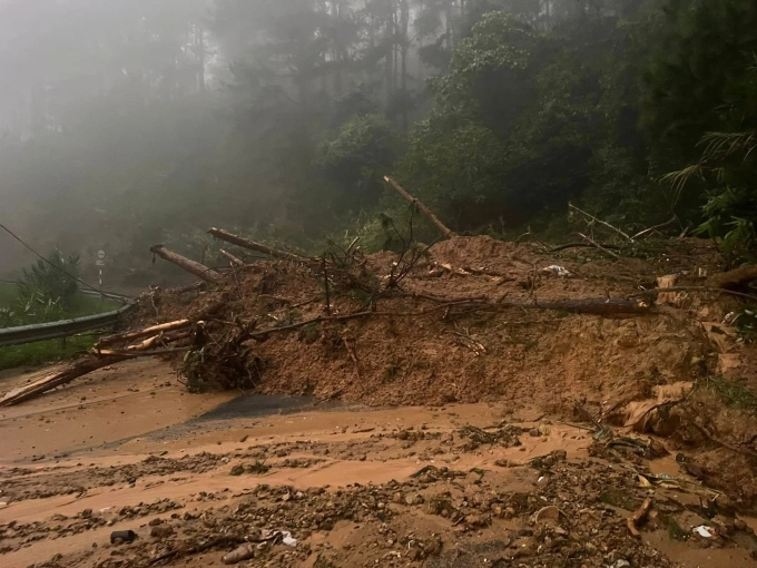 Nhiều đèo ở Lâm Đồng bị sạt lở