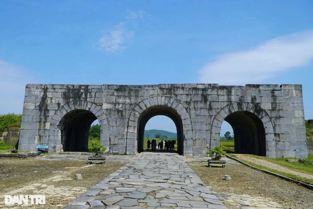 Hơn 354 tỷ đồng bảo tồn công trình bằng đá cổ độc nhất vô nhị ở Việt Nam