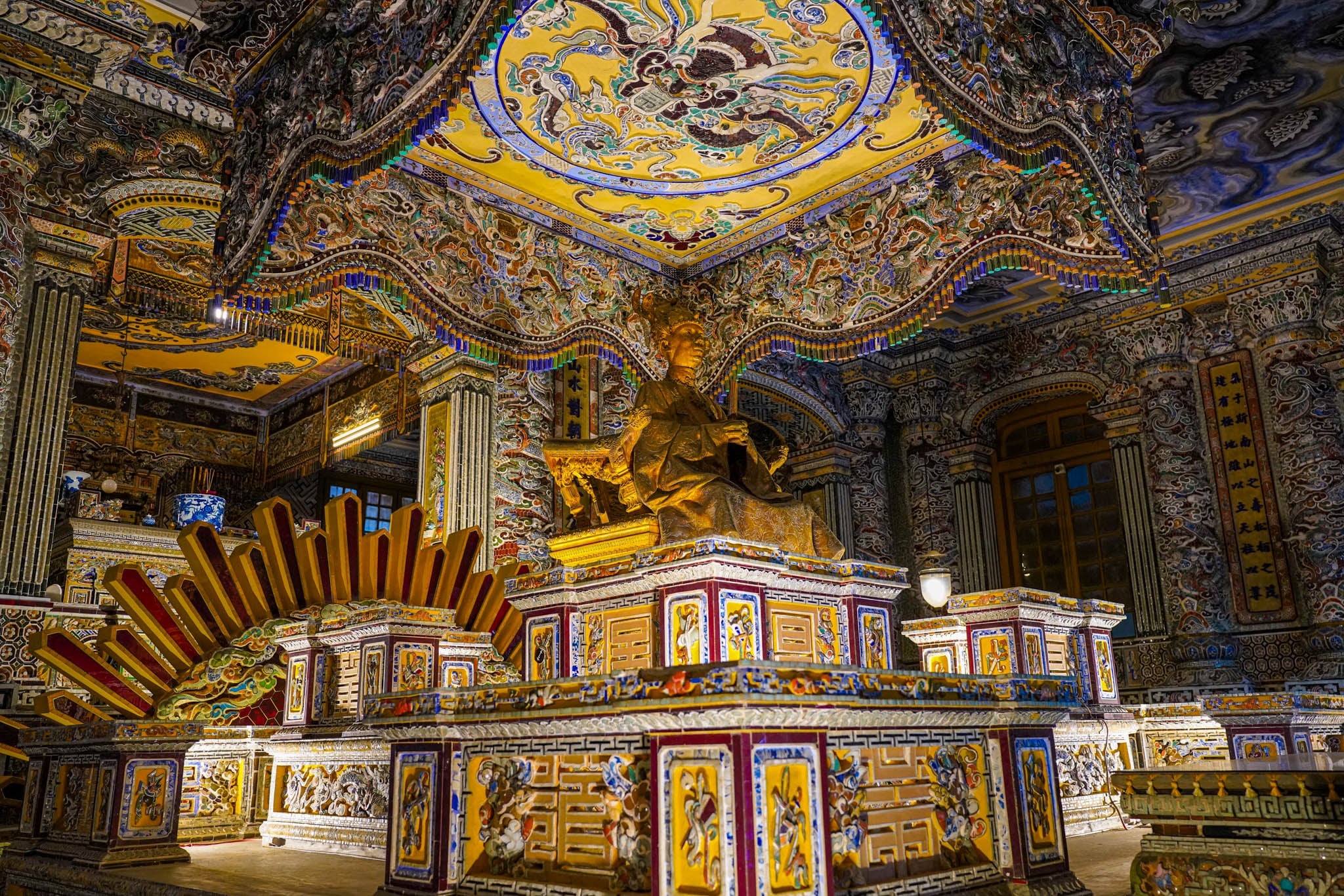 Lăng Khải Định và sự lộng lẫy của thời đại giao thoa Đông - Tây