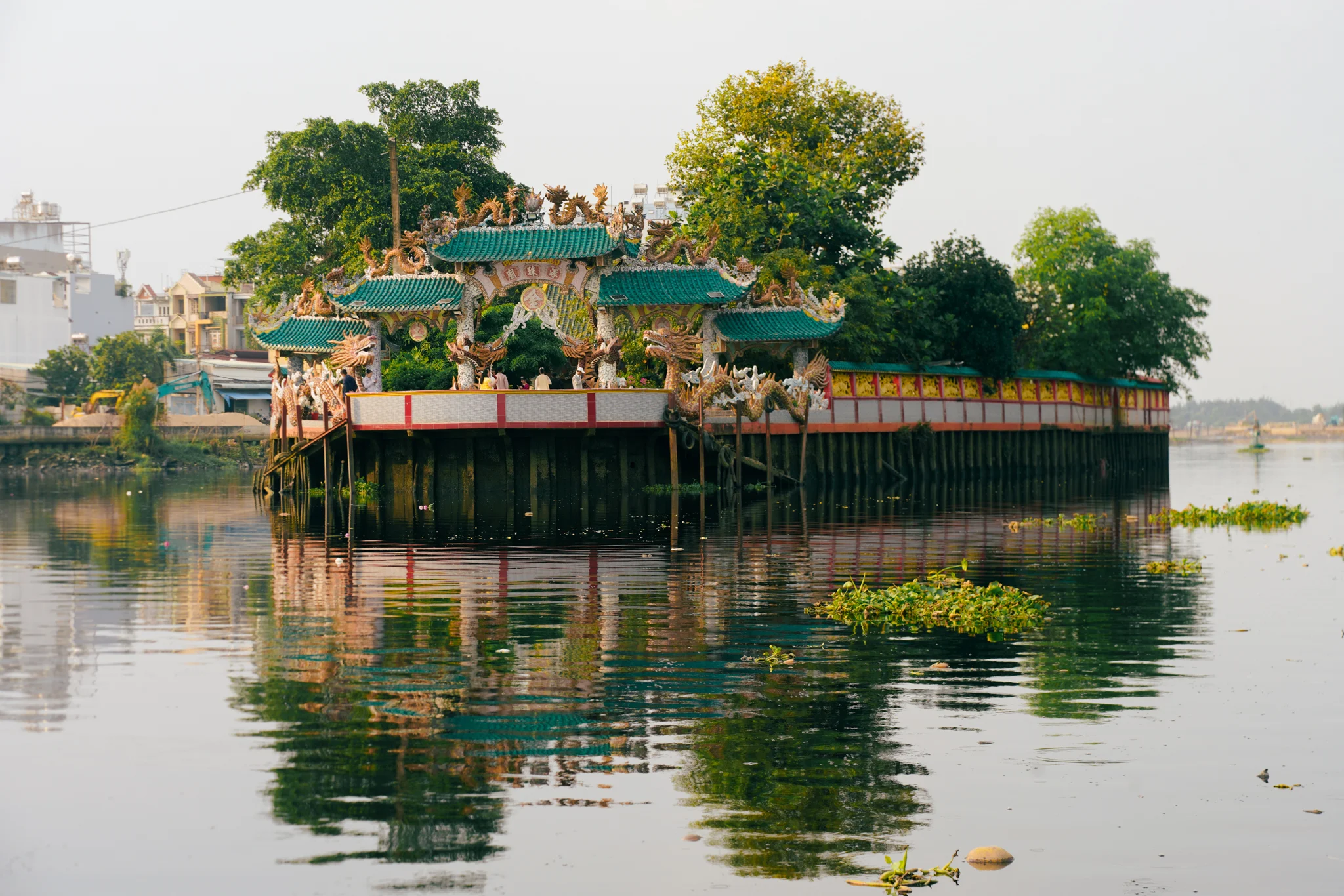 Chuyện về Phù Châu Miếu - Ngôi Miếu Nổi giữa lòng sông ở Sài Gòn