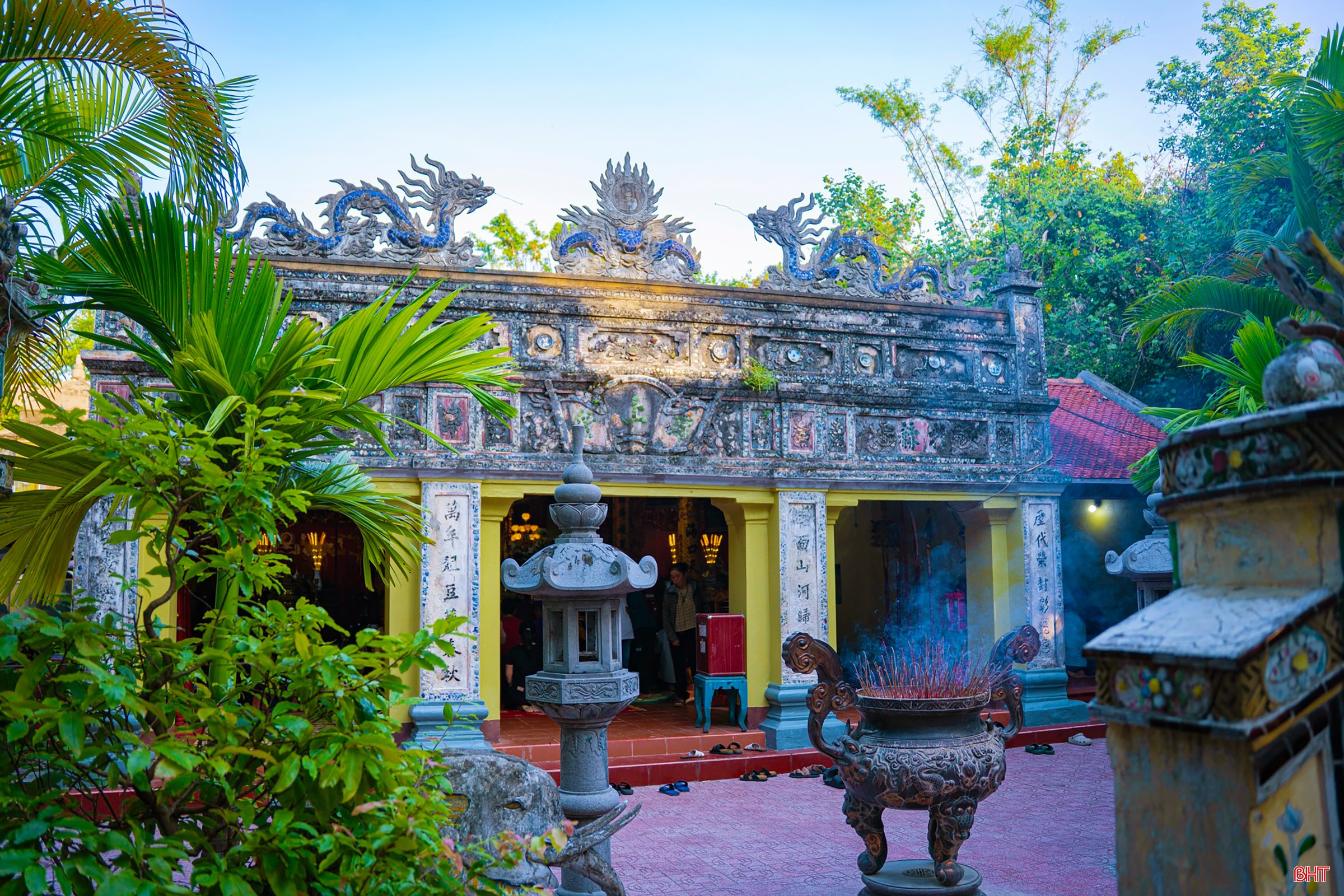 Đền thiêng bên cửa biển, nơi lưu dấu “Nữ trung hào kiệt”