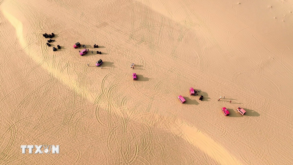 Đồi cát Mũi Dinh - “tiểu sa mạc” phía Nam Khánh Hòa