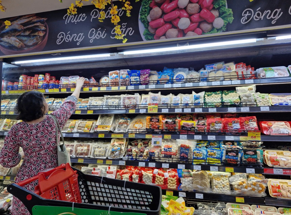 Bún, phở, bánh mỳ đồng loạt tăng giá: Chủ quán 'đổ tội' do thuế