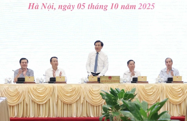 Tình hình kinh tế - xã hội tháng sau tốt hơn tháng trước, quý sau tốt hơn quý trước