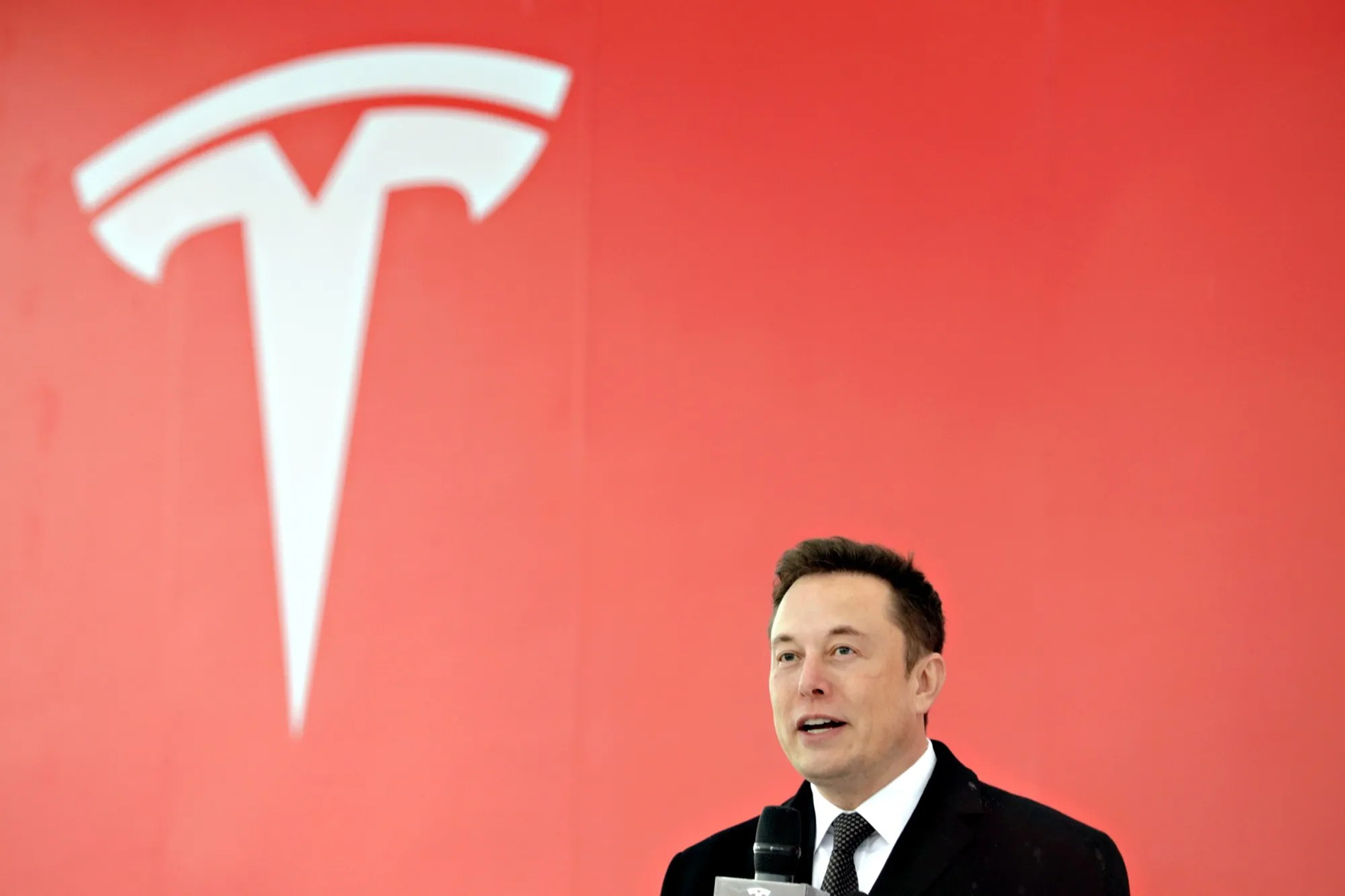 Tesla phủ nhận thông tin tìm người thay thế CEO Elon Musk