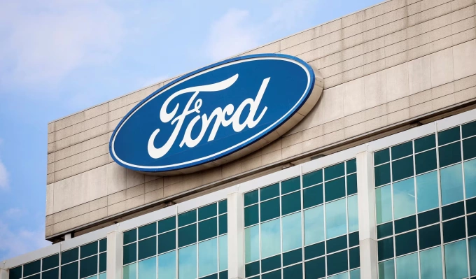 Ford, GM 'tự mua xe của mình' để hưởng ưu đãi xe điện ngày chót