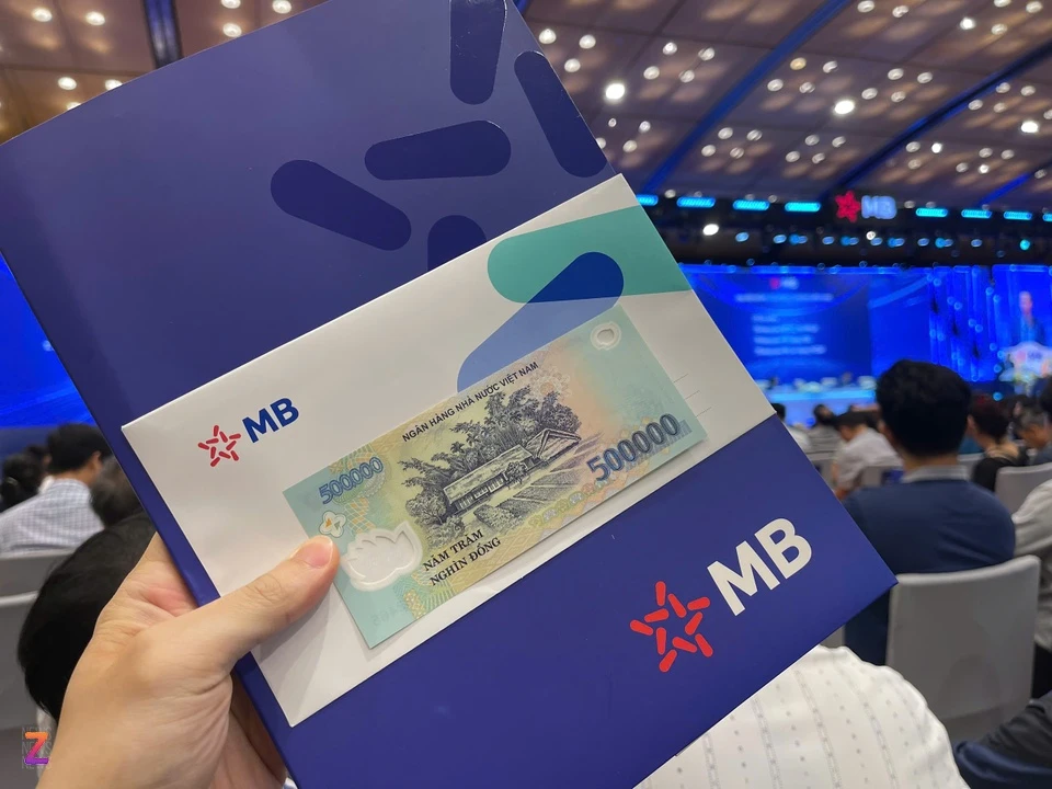 MB 'tri ân' cổ đông dự họp 500.000 đồng/người, hơn 4.400 người đi