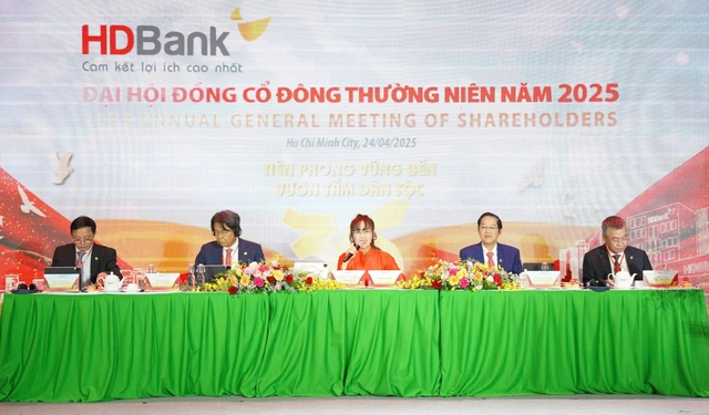 ĐHĐCĐ HDBank (HDB): Trực tiếp từ Galaxy Innovation Hub, hơn 28.000 cổ đông chờ tin vui